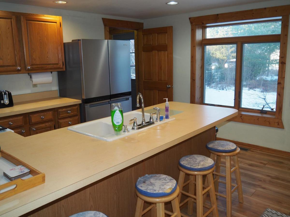 Bayside Cottage - Remodeled And Great Location! Frankfort Exterior foto
